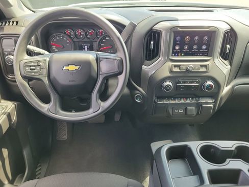 Used 2026 Chevrolet Silverado 1500 Custom RWD image 4