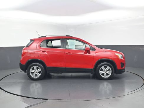 Used 2016 Chevrolet Trax LT AWD/4WD image 35