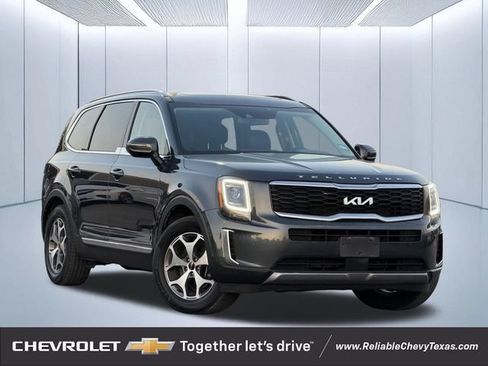 Used 2022 Kia Telluride EX w/ Towing Package FWD image 1