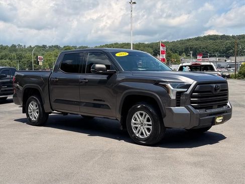 Used 2023 Toyota Tundra SR5 w/ SR5 Premium Package AWD/4WD image 1
