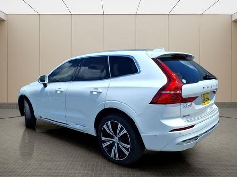 Used 2023 Volvo XC60 B5 Plus w/ Climate Package AWD/4WD image 14