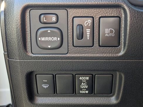 Used 2021 Toyota 4Runner Limited image 17