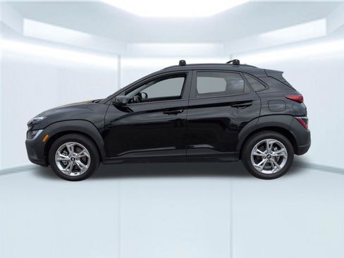 Used 2023 Hyundai Kona SEL w/ Convenience Package AWD/4WD image 2