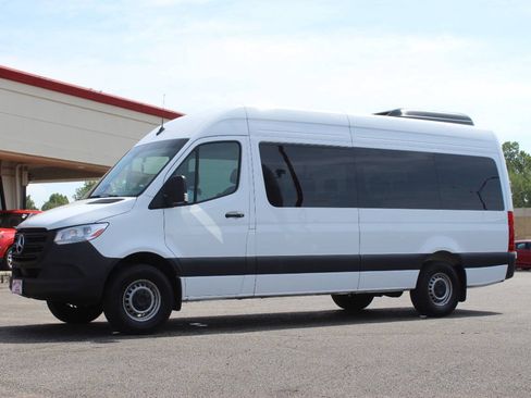 Used 2026 Mercedes-Benz Sprinter 2500 image 7