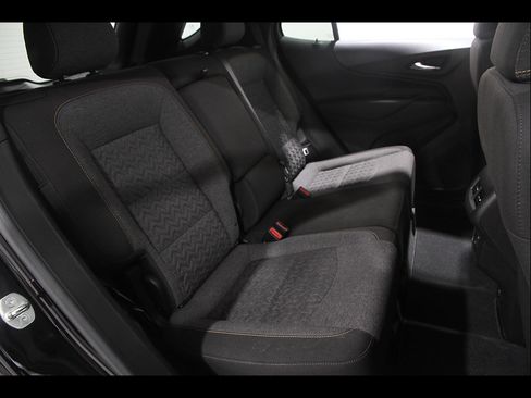 Certified 2024 Chevrolet Equinox LT FWD image 17