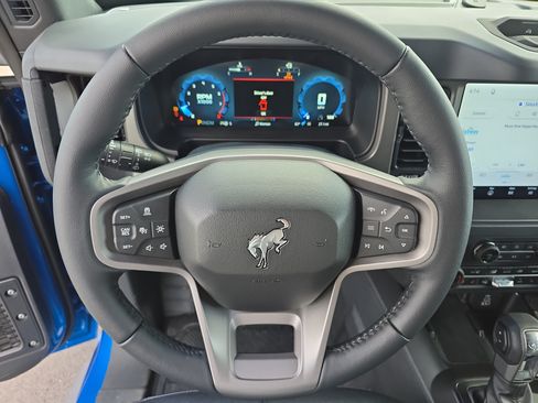 New 2026 Ford Bronco Badlands AWD/4WD image 16