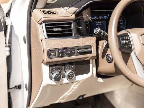 Used 2021 GMC Yukon Denali AWD/4WD image 21