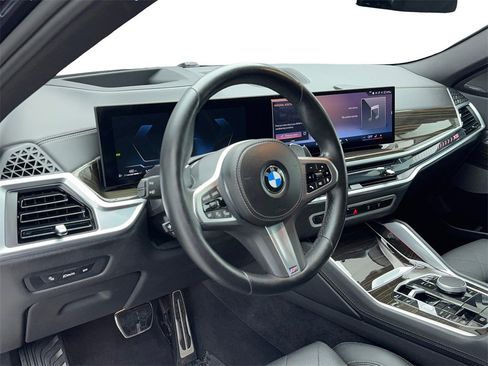 Used 2025 BMW X6 xDrive40i image 14