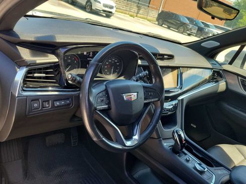Used 2023 Cadillac XT6 Premium Luxury w/ Technology Package AWD/4WD image 26