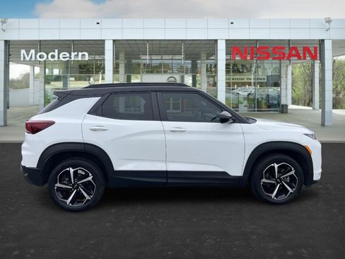 Used 2023 Chevrolet TrailBlazer RS w/ Convenience Package image 5