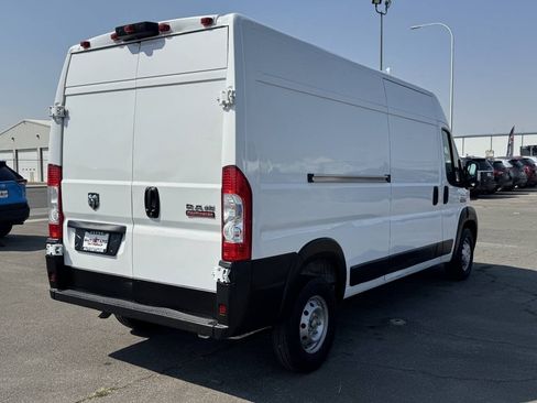 Used 2021 RAM ProMaster 2500 FWD image 5