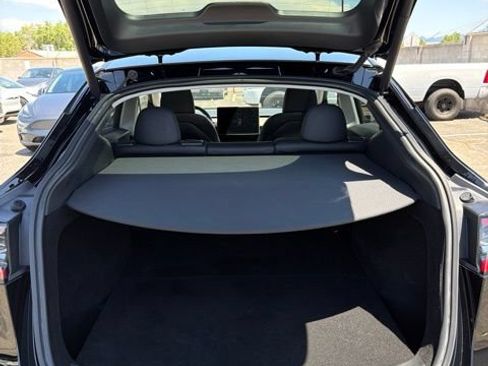 Used 2023 Tesla Model Y Long Range AWD/4WD image 10