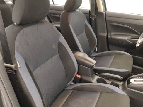 Used 2025 Nissan Versa SV FWD image 21