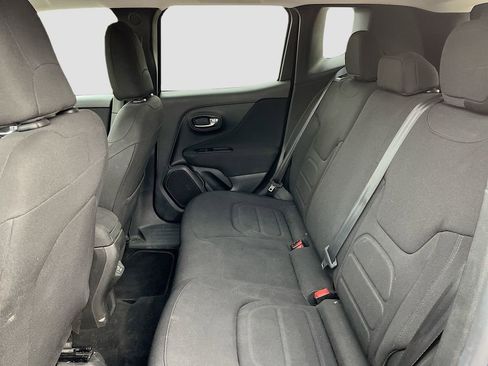 Used 2021 Jeep Renegade Latitude AWD/4WD image 25