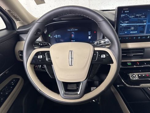 New 2026 Lincoln Corsair Premiere image 12