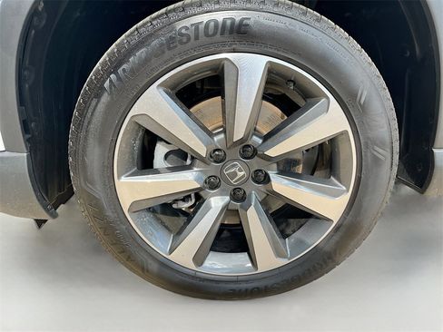 Used 2024 Honda Pilot Elite image 30