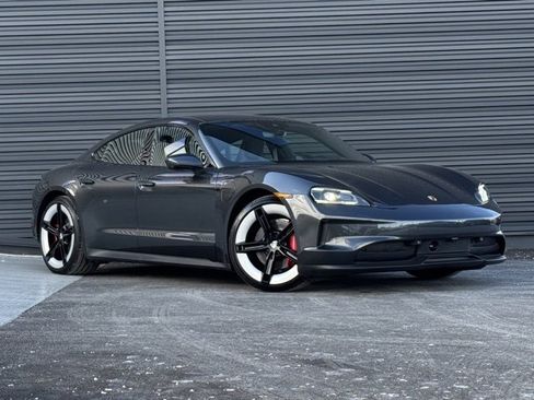 New 2025 Porsche Taycan 4S image 8
