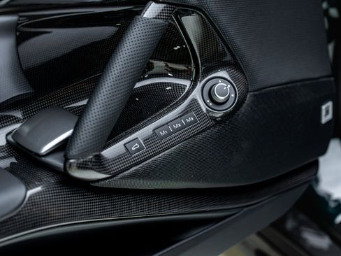 Used 2023 Ferrari 812 GTS RWD image 40