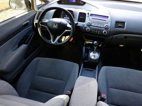 Used 2010 Honda Civic DX-VP image 20
