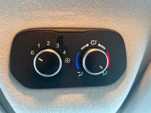 Used 2020 Ford Transit 150 XL image 15