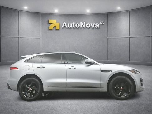 Used 2020 Jaguar F-PACE R-Sport image 44