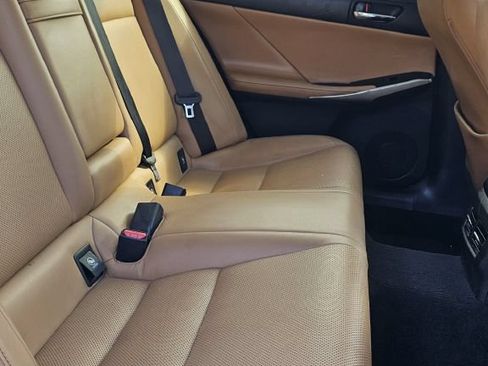 Used 2015 Lexus IS 250 w/ Premium Package RWD image 11