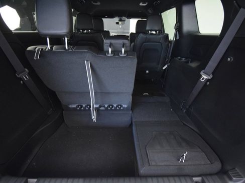 New 2027 Chrysler Pacifica LX FWD image 36