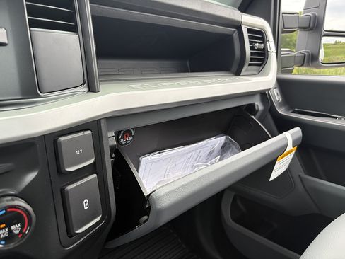New 2026 Ford F550 4x4 Regular Cab Super Duty image 24