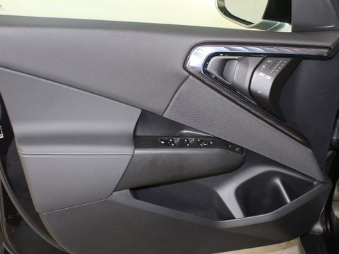 Used 2025 BMW X3 xDrive30i w/ Premium Package image 11