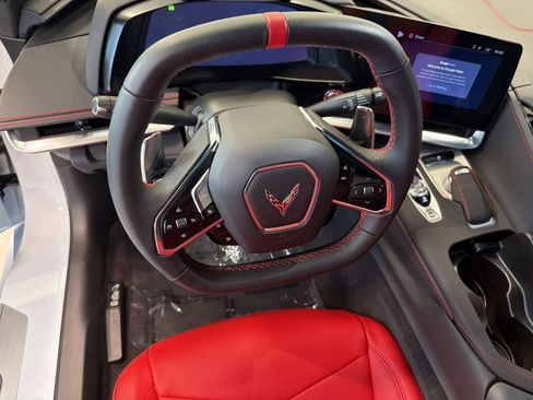 Used 2024 Chevrolet Corvette Stingray Coupe w/ 1LT RWD image 29