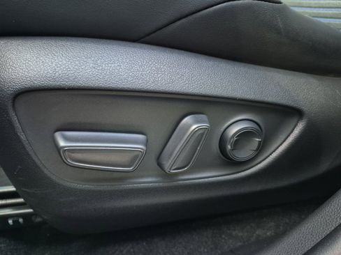 Used 2020 Toyota RAV4 XSE image 18