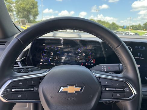 Certified 2025 Chevrolet Tahoe LT AWD/4WD image 11