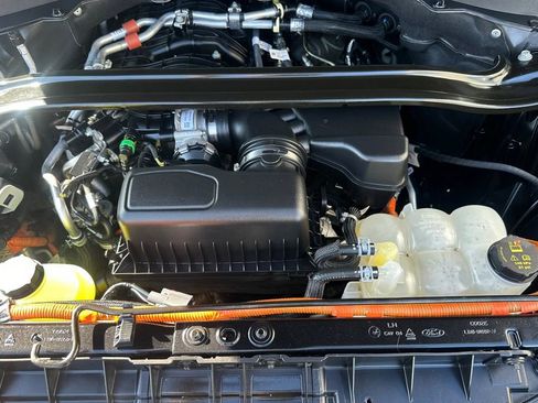 Certified 2023 Ford Explorer Limited w/ Hybrid Equipment Group 310A image 21