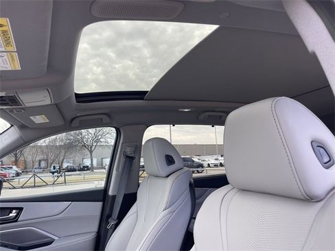 Used 2026 Acura MDX w/ Technology Package image 24