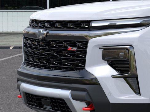 New 2026 Chevrolet Traverse Z71 w/ Enhanced Driving Package image 13