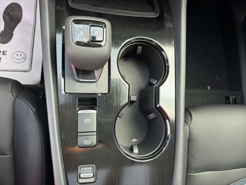 New 2026 Nissan Rogue SV FWD image 18