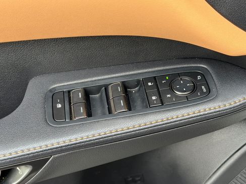 Used 2023 Lexus RX 350 w/ Cold Area Package AWD/4WD image 13