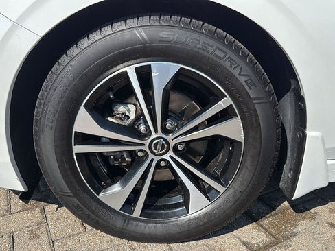 Used 2021 Nissan Sentra SV FWD image 9