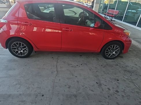 Used 2013 Toyota Yaris L image 13