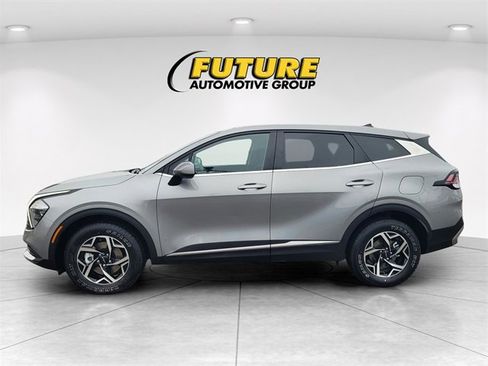 Used 2023 Kia Sportage LX image 6