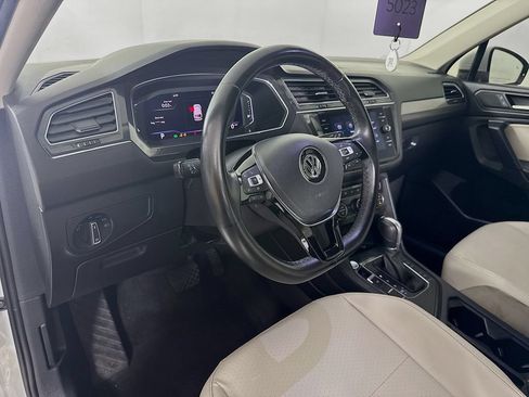 Used 2019 Volkswagen Tiguan SEL FWD image 9