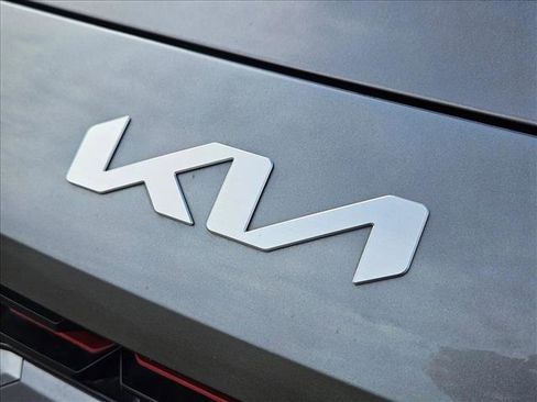 Used 2023 Kia Forte GT-Line w/ GT-Line Premium Package image 7