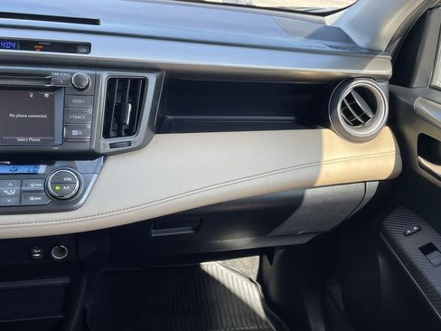 Used 2014 Toyota RAV4 Limited w/ Technology Package AWD/4WD image 16