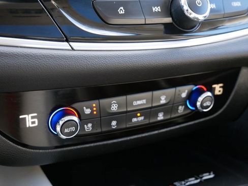 Used 2022 Buick Enclave Avenir w/ Avenir Technology Package AWD/4WD image 25