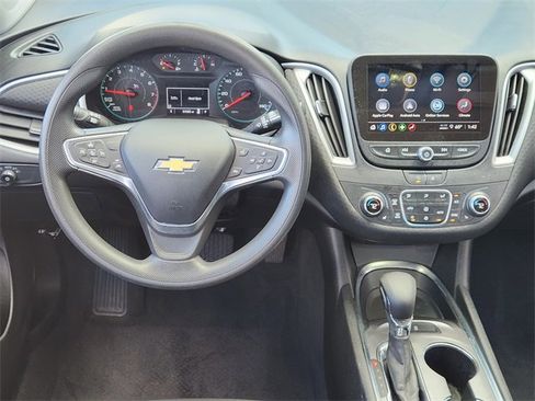 Used 2023 Chevrolet Malibu LT image 15