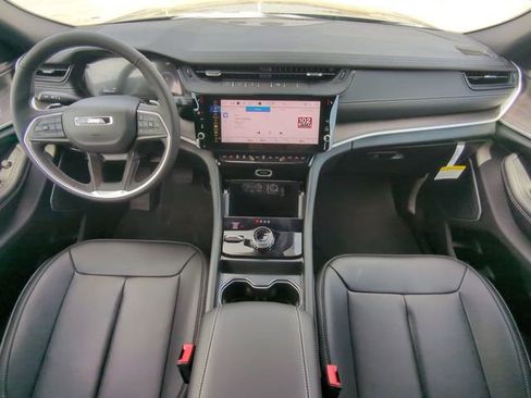 New 2026 Jeep Grand Cherokee L Limited w/ Limited Altitude Package image 19