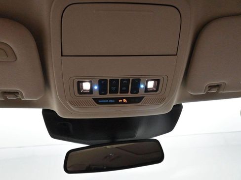 Used 2020 Ford Explorer Platinum w/ Premium Technology Package AWD/4WD image 28