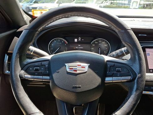 Used 2021 Cadillac XT4 Sport w/ Cold Weather Package AWD/4WD image 20