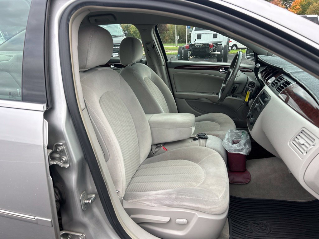 Used 2008 Buick Lucerne CX FWD image 7