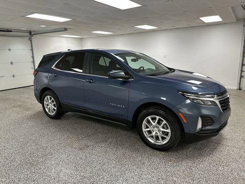 Used 2024 Chevrolet Equinox LT AWD/4WD image 1